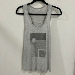Lululemon Love tank size 8, graphic print